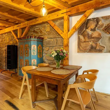 No 126 Apartament Loket