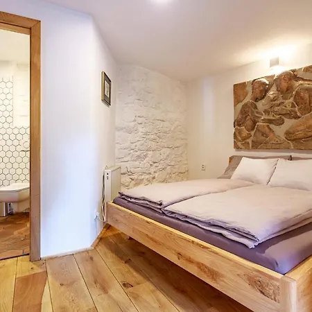 Apartment No 126